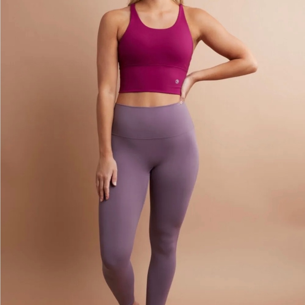 SAVVI SOLAS LEGGINGS NWT WORKOUT YOGA PANTS SIZE XL - COLOR ORCHID